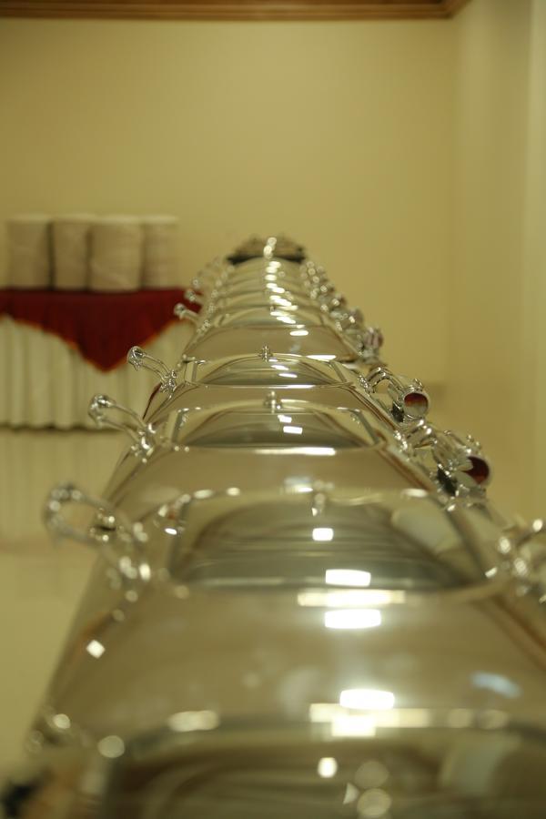 Hotel Grand Gayathri Khammam Ngoại thất bức ảnh