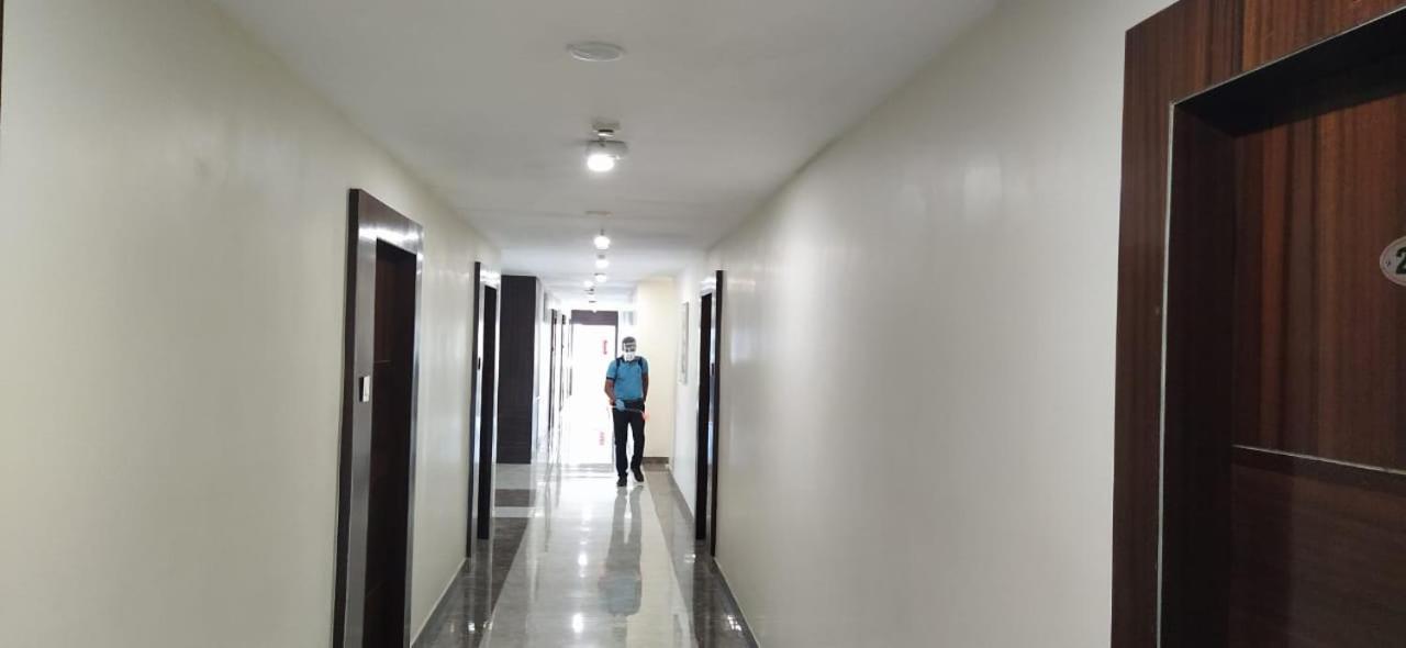 Hotel Grand Gayathri Khammam Ngoại thất bức ảnh